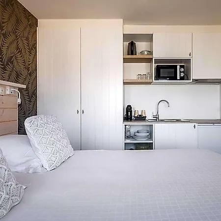 Hotel West Bay 3*